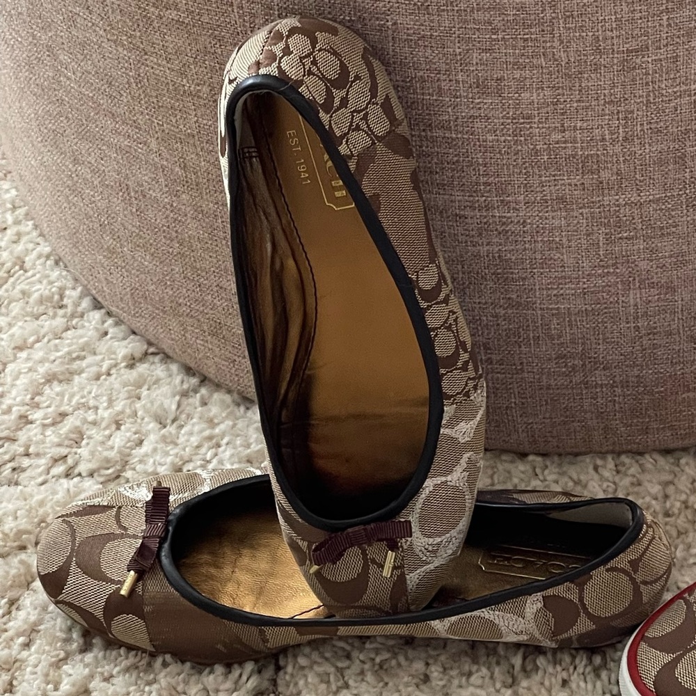 Selling two coach shoes. They were easy to walk in and wear.